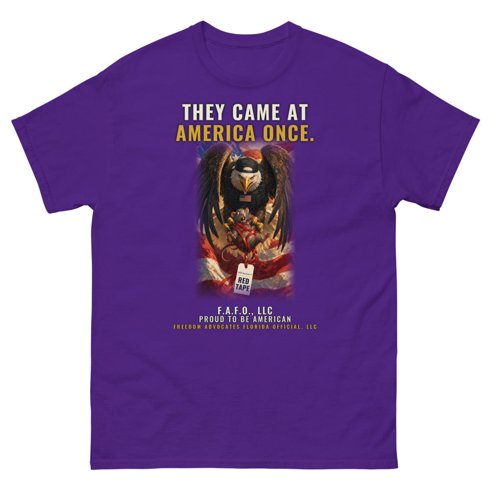 Tee in Purple flat